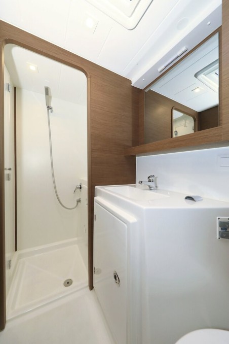 Lagoon-Bénéteau Lagoon 42 - 4 + 2 cab. Zeus