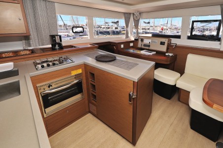 Lagoon-Bénéteau Lagoon 450 F - 4 + 2 cab. Oliver