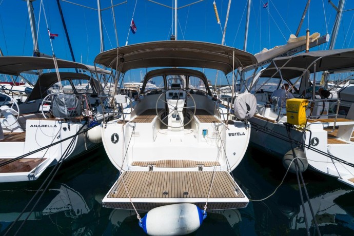Bavaria Yachtbau Bavaria Cruiser 36 Estela