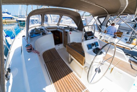 Bavaria Yachtbau Bavaria Cruiser 36 Estela
