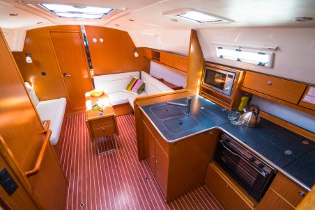 Bavaria Yachtbau Bavaria Cruiser 36 Estela