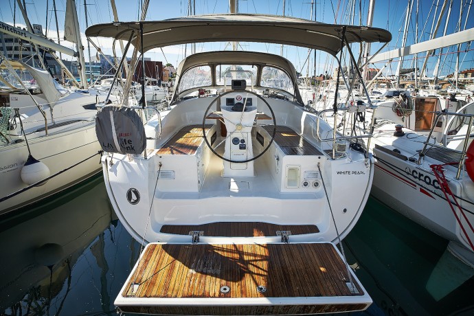 Bavaria Yachtbau Bavaria Cruiser 36 White Pearl B