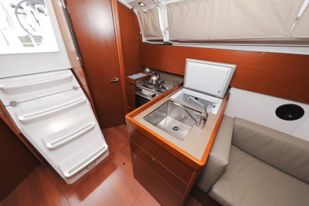 Bénéteau Oceanis 35.1 Idila