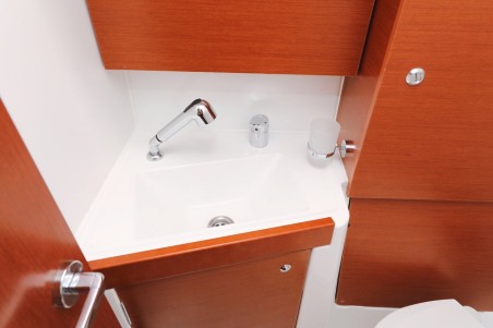 Bénéteau Oceanis 35.1 Idila