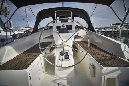 Bavaria Yachtbau Bavaria Cruiser 36 White Pearl B