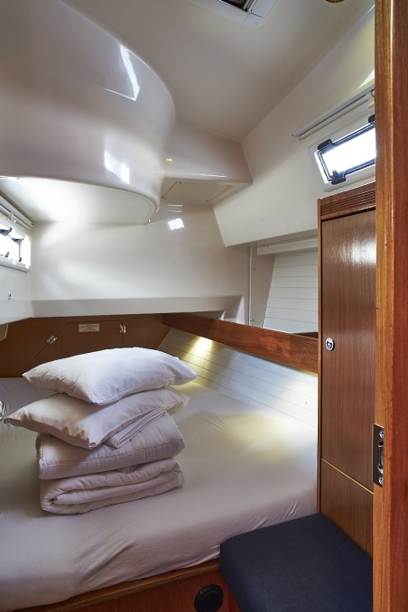 Bavaria Yachtbau Bavaria Cruiser 36 White Pearl B