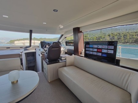 Azimut / Benetti Yachts Azimut 55 Fly Be Happy