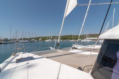 Dufour Yachts Dufour 48 Catamaran - 5 + 1 cab. Seaven