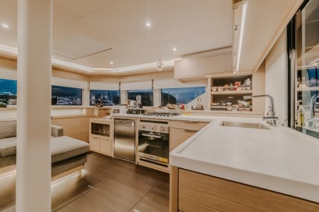 Lagoon-Bénéteau Lagoon 55 - 5 + 2 cab. Tri Wing