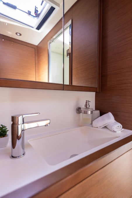 Lagoon-Bénéteau Lagoon 620 - 6 + 2 cab. Adriatic Lion