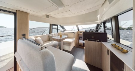 Prestige Yachts Prestige F4.3 Mr. 77