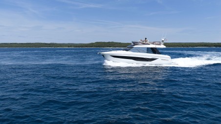 Prestige Yachts Prestige F4.3 Mr. 77