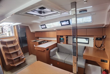 Bavaria Yachtbau Bavaria C38 Sunny Day