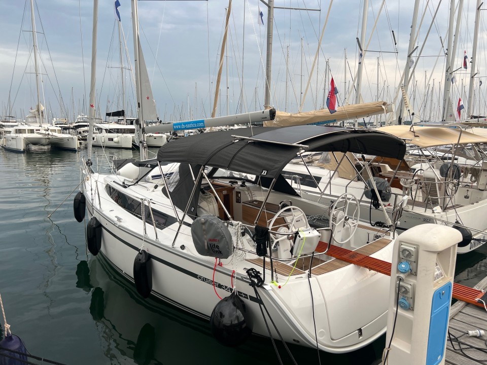 Bavaria Yachtbau Bavaria Cruiser 34 Happy