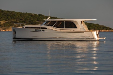 Greenline 33 Ondine | Czarter jachtu Chorwacja | Travelboat