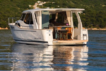 Greenline 33 Ondine | Czarter jachtu Chorwacja | Travelboat