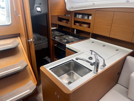 Jeanneau Sun Odyssey 380 - 3 cab. Princess Lara