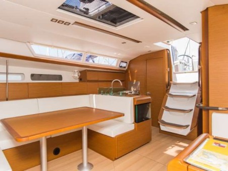 Jeanneau Sun Odyssey 449 Top Smile