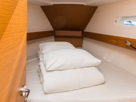 Jeanneau Sun Odyssey 449 Top Smile