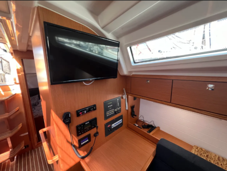 Bavaria Cruiser 37 | Czarter jachtu Chorwacja | Travelboat