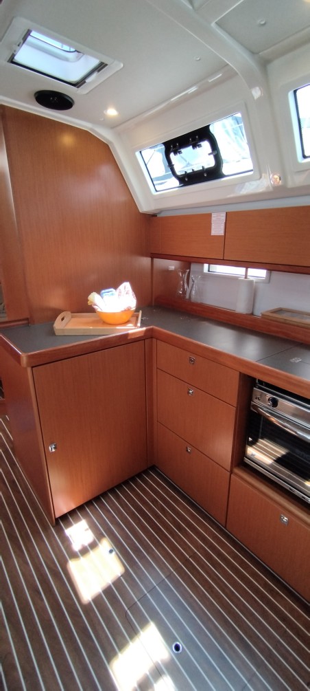 Bavaria Yachtbau Bavaria Cruiser 46 - 4 cab. Šiljo