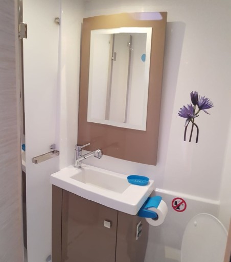 Fountaine Pajot Fountaine Pajot Astrea 42 - 4 + 2 cab. Wild Baleine