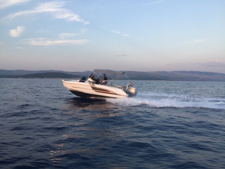 Beneteau Flyer 6.6 SpaceDeck | Yacht Charter Croatia | Travelboat