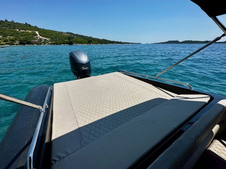 Lolivul 9 | Yacht Charter Croatia | Travelboat
