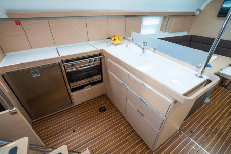 Elan Marine Elan Impression 45 Bine