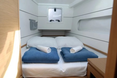 Excess Excess 12 - 4 + 2 cab. Kiss me twice