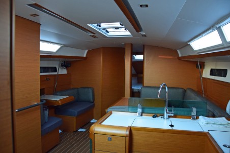 Jeanneau Sun Odyssey 449 Beaujolais