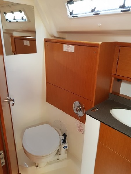 Bavaria Yachtbau Bavaria Cruiser 51 Kondor