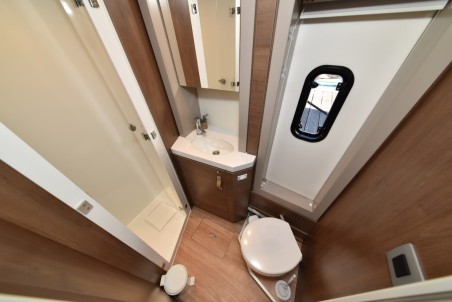 Catana Group Bali 4.6 - 5 cab. Jako 2