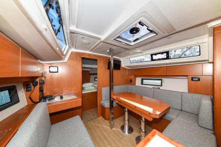 Bavaria Yachtbau Bavaria C38 Sea Cloud