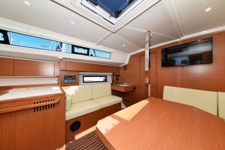 Bavaria Yachtbau Bavaria C42 Dna
