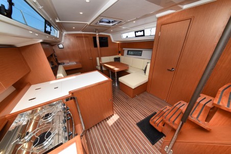 Bavaria Yachtbau Bavaria C42 Dna