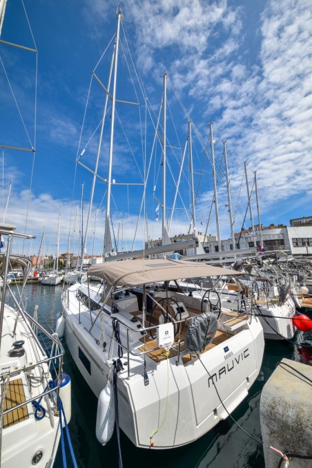 Bavaria Yachtbau Bavaria C42 Mauvic