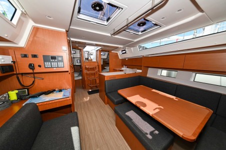 Bavaria C45 | Czarter jachtu Chorwacja | Travelboat