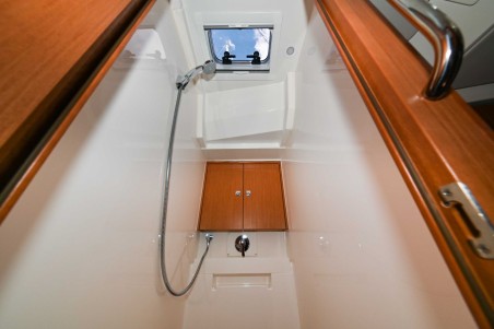 Bavaria C45 | Czarter jachtu Chorwacja | Travelboat