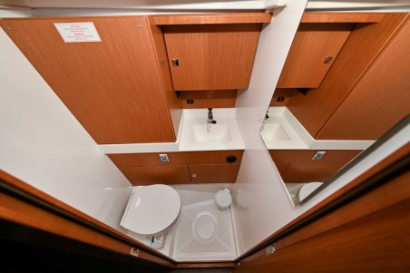 Bavaria C45 | Czarter jachtu Chorwacja | Travelboat