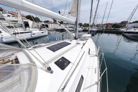 Bavaria Cruiser 36 | Yacht Charter Croatia | Travelboat