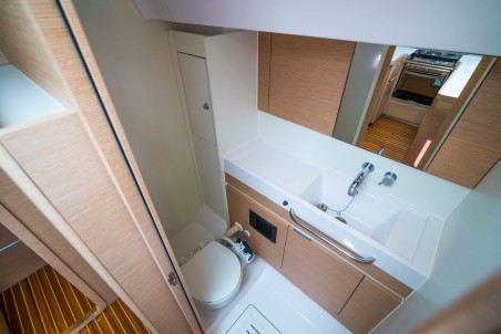 Elan Marine Elan Impression 50 - 5 + 1 cab. Escape II