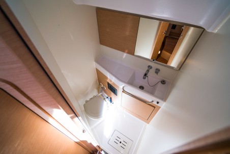 Elan Marine Elan Impression 50 - 5 + 1 cab. Escape II