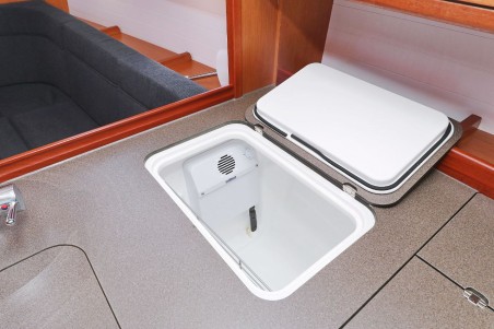 Bavaria Yachtbau Bavaria Cruiser 37 - 3 cab. Lupe