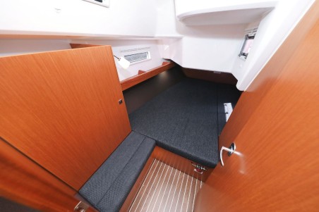Bavaria Yachtbau Bavaria Cruiser 37 - 3 cab. Lupe