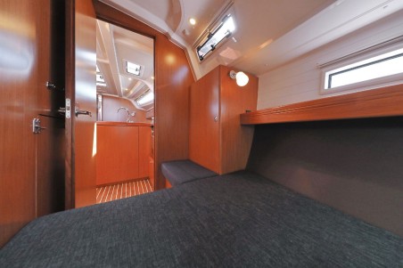 Bavaria Yachtbau Bavaria Cruiser 37 - 3 cab. Lupe