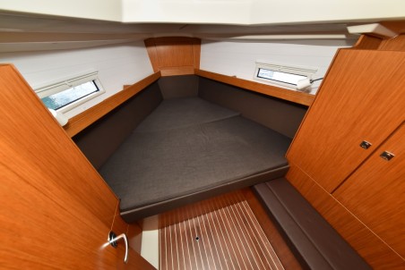 Bavaria Cruiser 37 | Yacht Charter Croatia | Travelboat