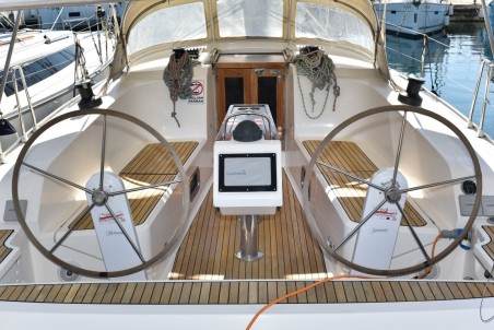 Bavaria Cruiser 41 | Czarter jachtu Chorwacja | Travelboat