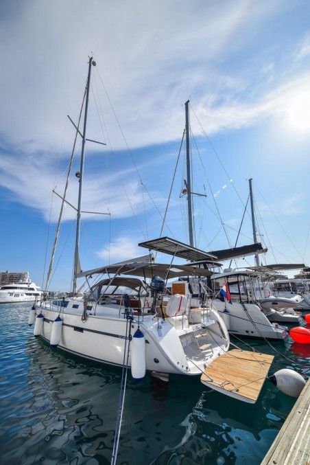 Bavaria Yachtbau Bavaria Cruiser 56 - 5 + 1 cab. Fat Boy