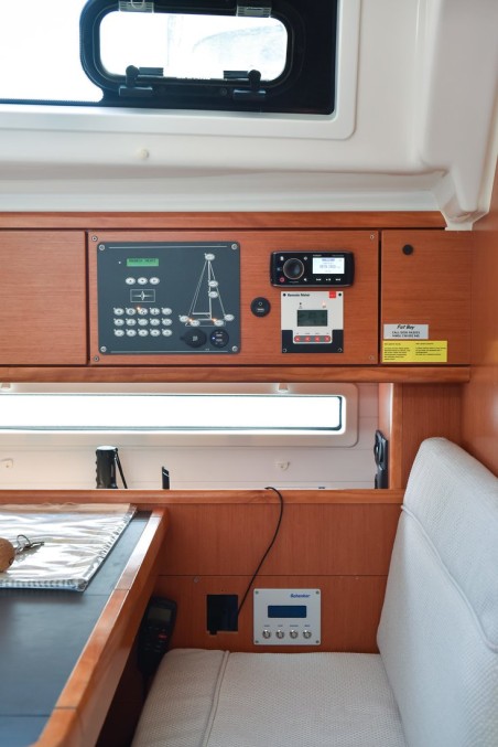 Bavaria Yachtbau Bavaria Cruiser 56 - 5 + 1 cab. Fat Boy